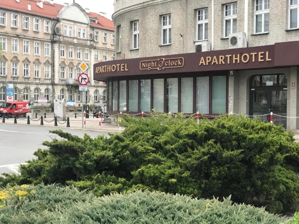 Night O'Clock Apart Premium Opole Exterior photo